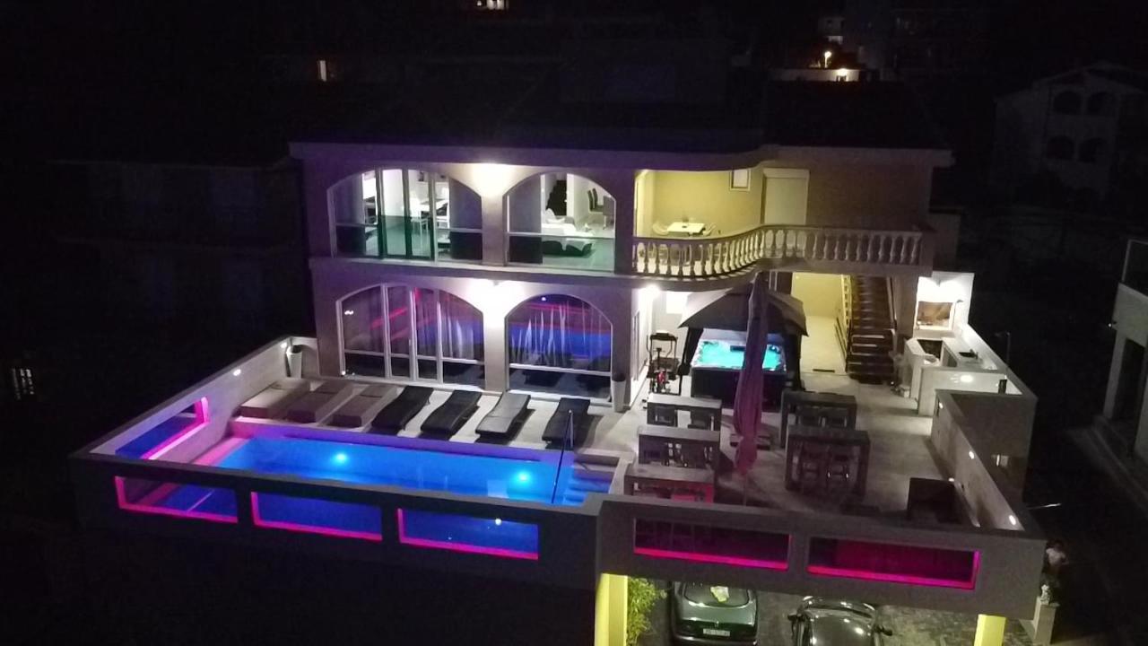 Apartments Ela Makarska Zewnętrze zdjęcie