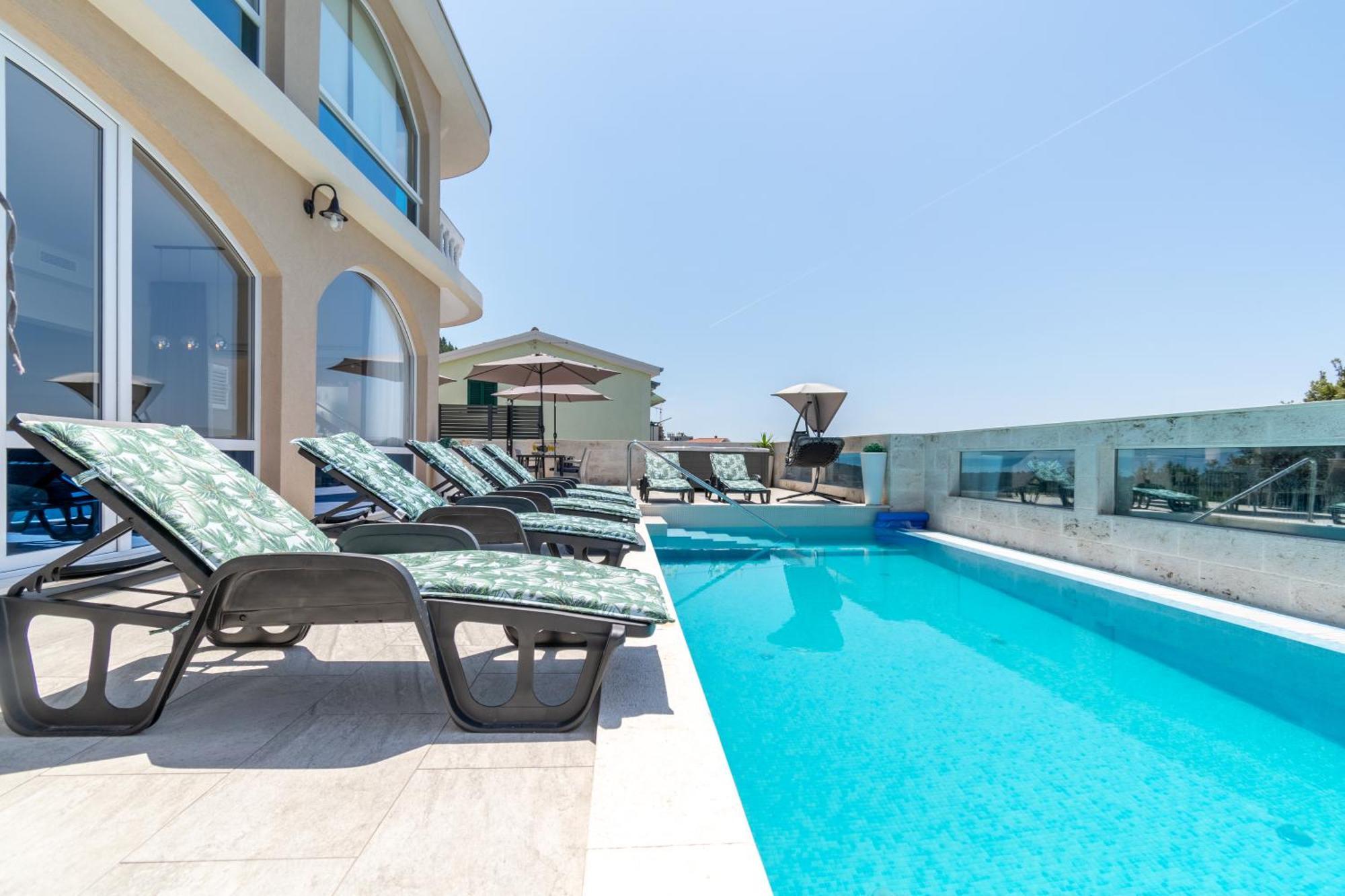Apartments Ela Makarska Zewnętrze zdjęcie