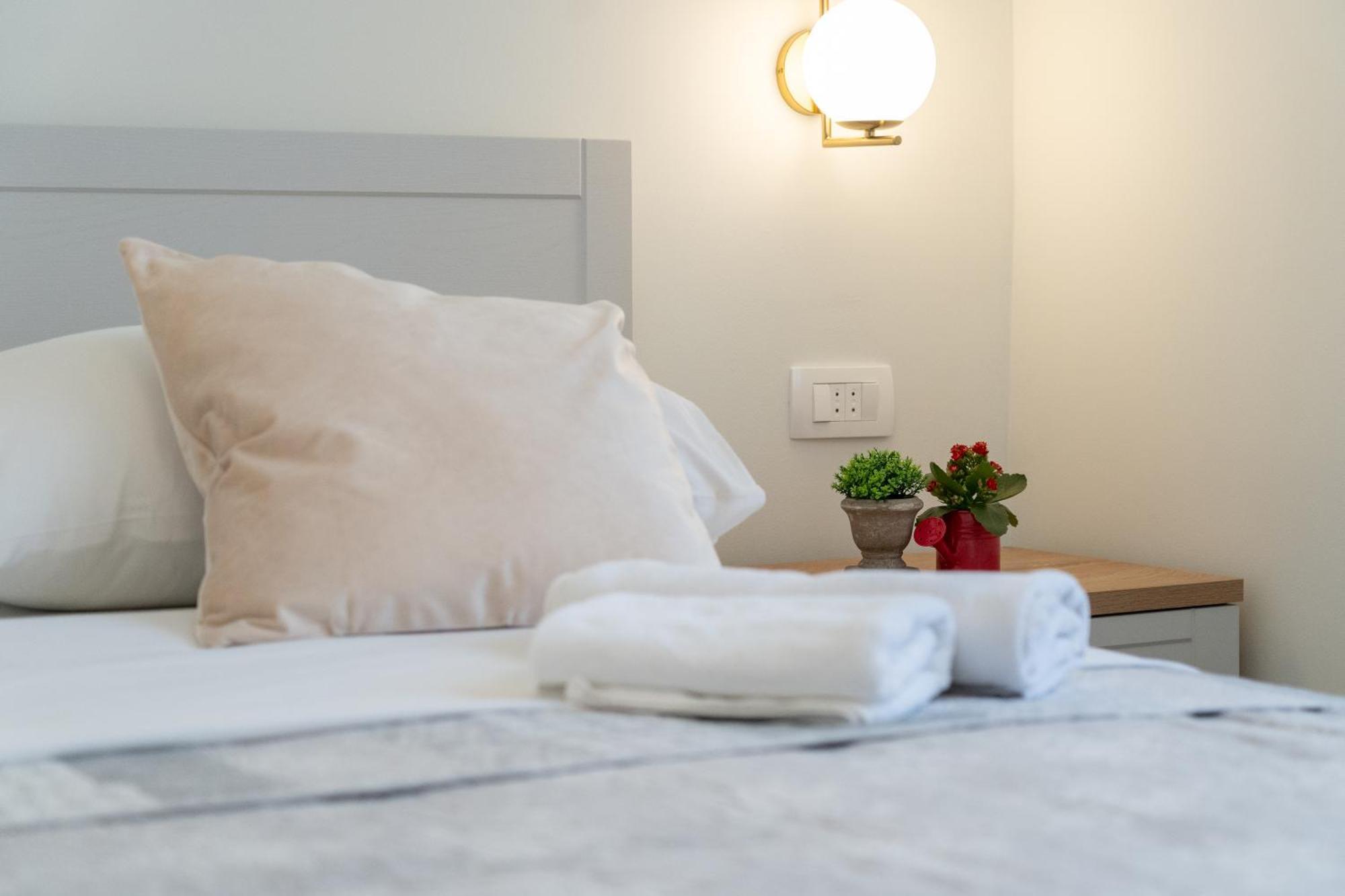 Apartments Ela Makarska Zewnętrze zdjęcie