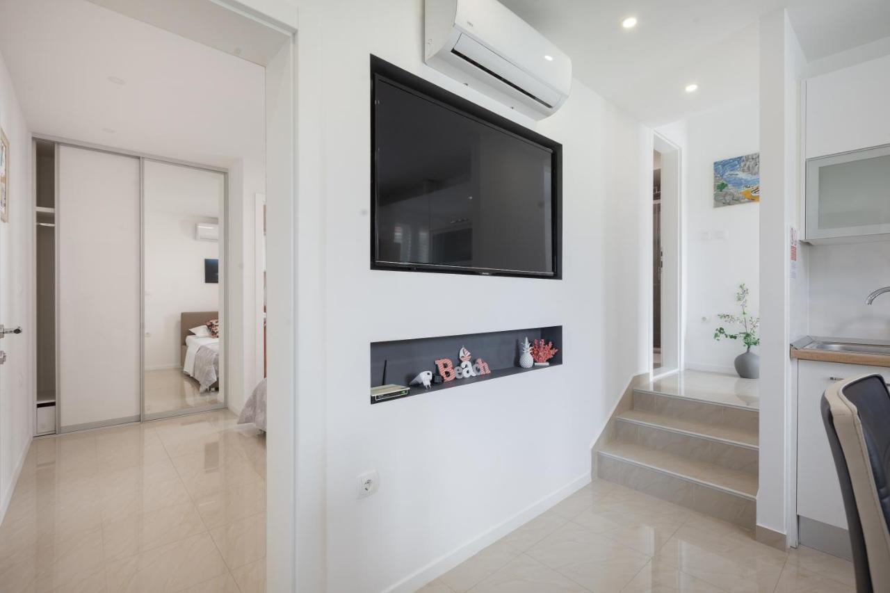 Apartments Ela Makarska Zewnętrze zdjęcie