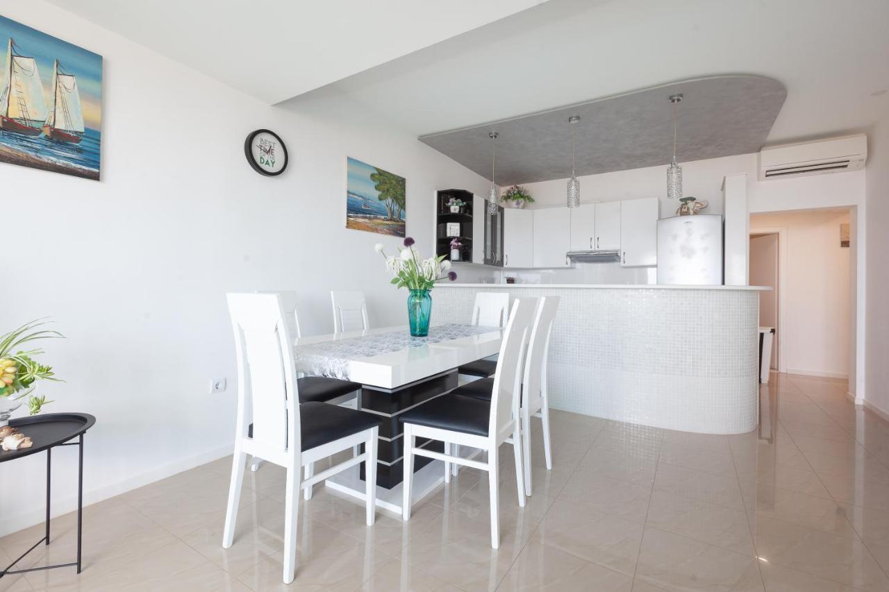 Apartments Ela Makarska Zewnętrze zdjęcie